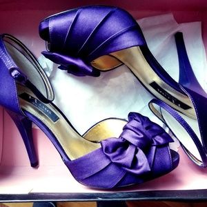 Nina Electra Anklestrap Heels Size 7 Grape